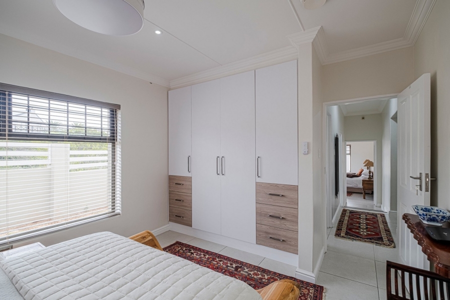 3 Bedroom Property for Sale in Wavecrest Eastern Cape
